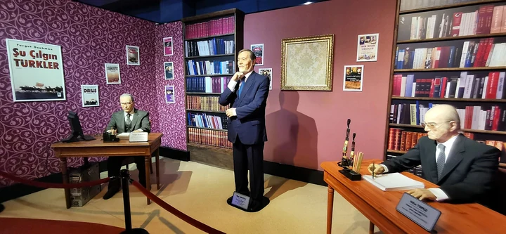 İlber Ortaylı Kimdir? Hayatı ve Eserleri