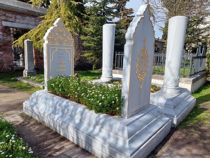 Son Yılları, Vefatı ve Defnedildiği Yer